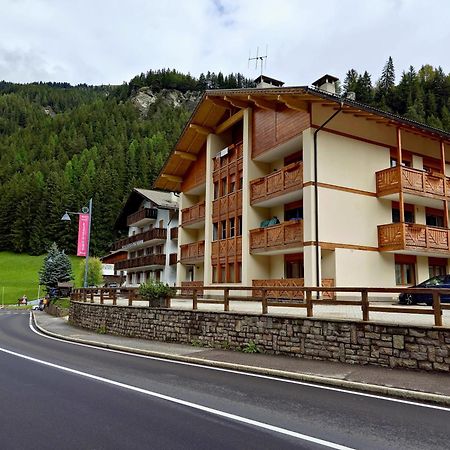 Апартаменти Alpe Di Gries By Ama Val Di Fassa Канацеї Екстер'єр фото